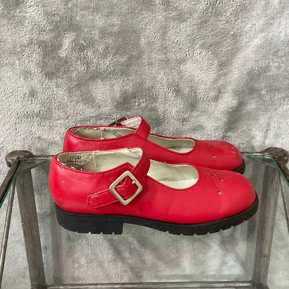 Buster Brown leather classic Mary Jane Shoes Little Girls Size 11.5 Red Hearts